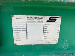 Schwarzmüller G404