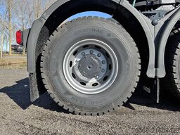 Iveco T-Way AT720T47TH Tractor Head (20 units)