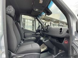 MERCEDES-BENZ Sprinter 319 CDI 4x4 DoKa Klima Stdheiz AHK LED