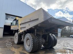 Komatsu HD325-7
