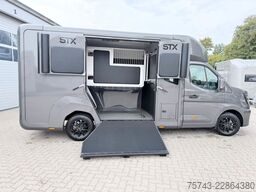 RENAULT Master STX 5 Sitzer Haras ex. Lang Automatik
