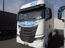 IVECO S-WAY AS440S46T//P LNG