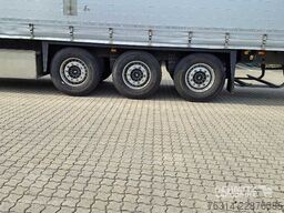 Schmitz Cargobull Curtainsider Standard