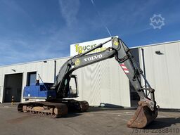 Volvo EC210  + 4870 Hours + bucket + fully operational