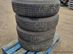 PIRELLI FR 12 825/R 15 | LOWLOADER TIRES.