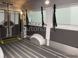 VOLKSWAGEN Crafter 35 *ROLLSTUHL-LIFT* KAMERA+STNADHEIZ 200