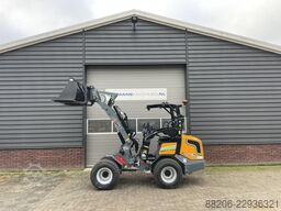 GIANT G2700E X-TRA HD minishovel / kniklader NIEUW electrisch