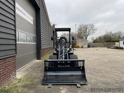 GIANT G2700E X-TRA HD minishovel / kniklader NIEUW electrisch