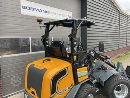 GIANT G2700E X-TRA HD minishovel / kniklader NIEUW electrisch