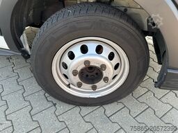 Ford Transit 2.0 TDCI Trend RWD / Box / Loadlift / F...