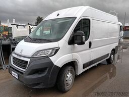 Peugeot Boxer 330