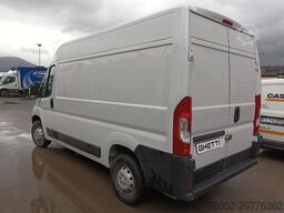 Peugeot Boxer 330