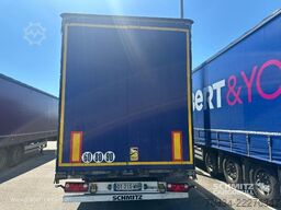 Schmitz Cargobull Semitrailer Curtainsider Mega
