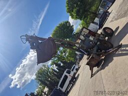  Craiova IH Radbagger ( Romania ) mit 2 Schalengr