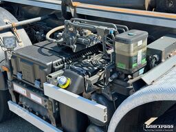 GINAF X 4241 S 8X4 EURO 5 MANUAL GEARBOX 460 HP ONLY 1