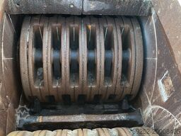 Krupp Doppelhammerbrecher DHB 1604