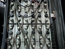 Jungheinrich EFG 215 / Triplex: 4.25m! / SS / 4.168h / 2024