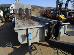 Müller Tandemanhänger mit 8 Ton. NL mit Rampe