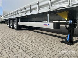 Schmitz Cargobull Curtainsider Mega Getränke