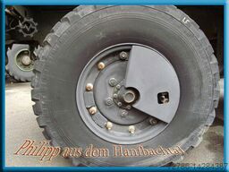 Other AM General M109A4 US Army Reo Shop Van Cat Motor