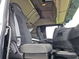IVECO S-WAY AS440S48
