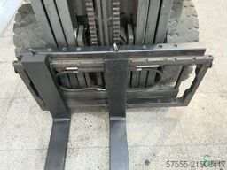 Nissan UGD 02 A 30 PQ