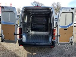 Renault Master 170.35 EURO 6 L2H2 GESLOTEN GRIJS META...