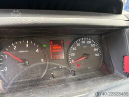 Nissan NT400 + 29 METER LADDER/VERHUIS LIFT + HYDROLIC...
