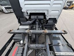 MAN 18.413 4x2 WB LKW AHK