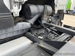 MAN 18.413 4x2 WB LKW AHK