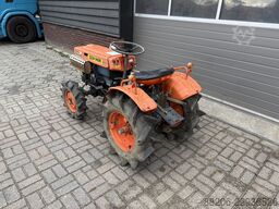KUBOTA B7000 4WD minitractor