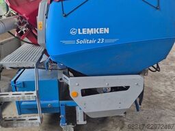 Lemken Azurit 9 mit Fronttank