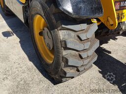 JCB 525.60
