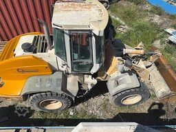 Liebherr L 524