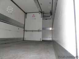 Mercedes-Benz Antos 1924 + EURO 6 + LIFT + KONVEKTA ELECTRIC ...