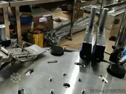 Top lid / cap closing machine