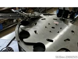 Top lid / cap closing machine