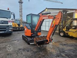HITACHI ZX 26