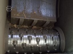 ROBUST P150 Twin - pallet crushing line