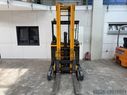 Jungheinrich ETV 214 / 5355 Std.