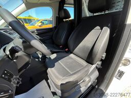 VOLKSWAGEN CADDY MAXI REGALS. TEMP. 4MOTION DACHTRÄ. KLIMA