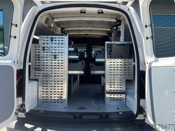 VOLKSWAGEN CADDY MAXI REGALS. TEMP. 4MOTION DACHTRÄ. KLIMA