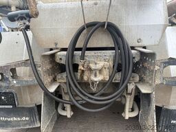 MERCEDES-BENZ AROCS 3340 8x4 Betonmischer Intermix P10C UL
