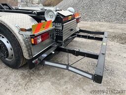 Ford F-line 6x2 Hyva Titan 20T Haakarmsysteem