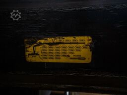 RENAULT KERAX 370 + PALFINGER 15T/M+2EXT.