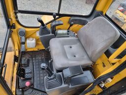 KOMATSU PC35
