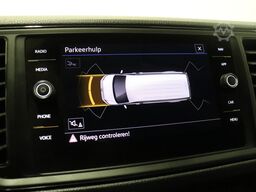 Volkswagen Crafter 2.0 TDI 140PK L3H3 EURO 6 - Airco - Nav...