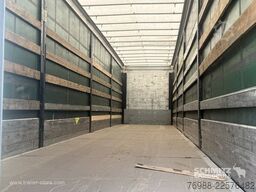 Schmitz Cargobull Curtainsider Mega