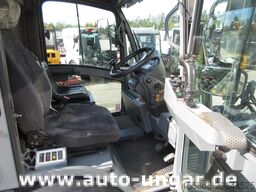 Boschung S3 Kehrmaschine urban sweeper Wildkraut