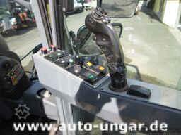 Boschung S3 Kehrmaschine urban sweeper Wildkraut
